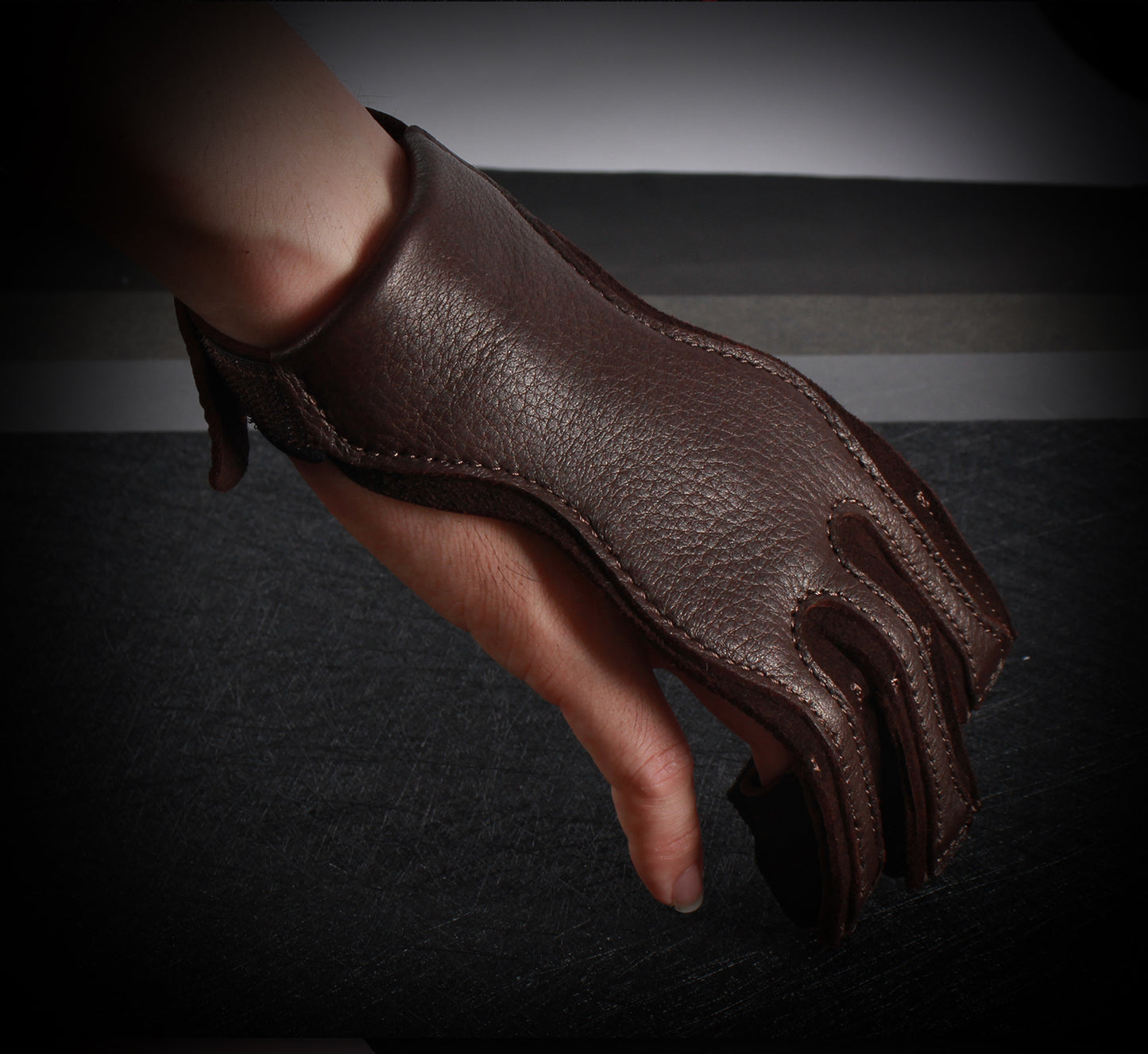 Bosen Pure Deerskin 3-Finger Archery Glove | S/M/L Sizes | Adjustable Velcro | Reinforced Anti-Slip Tips | Traditional Recurve Compound Longbow